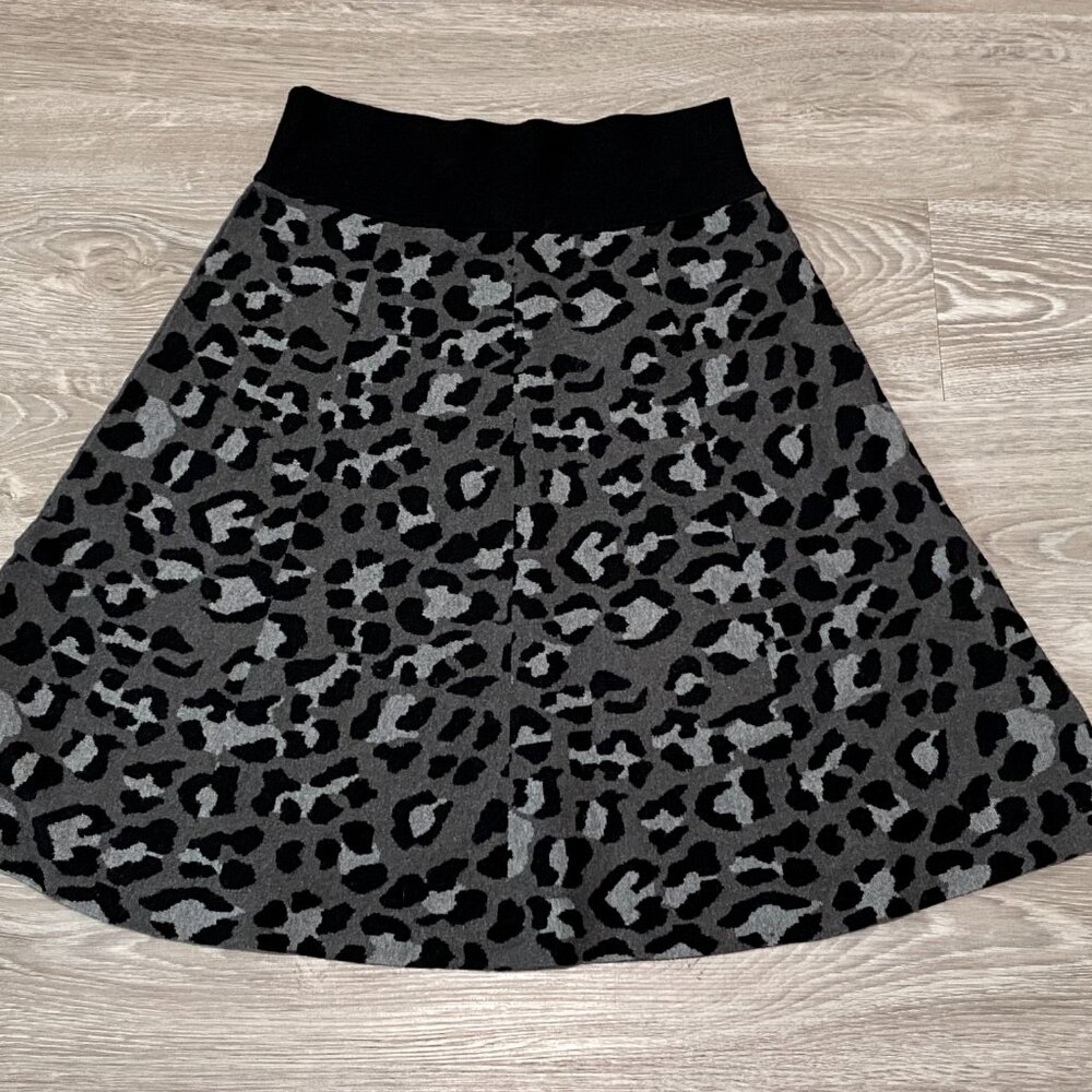 Saks Fifth Avenue A-Line Leopard Print Knee Length Stretch Mini Knit Skirt S/M